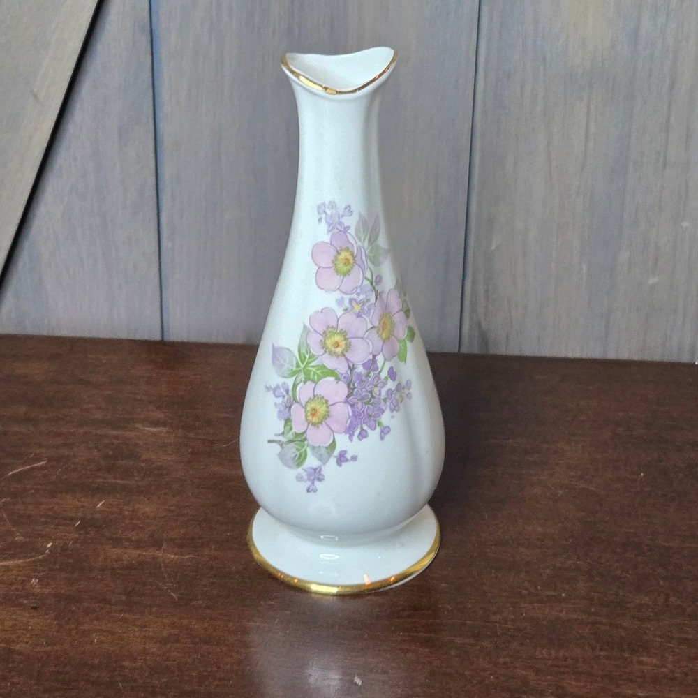 Royal Tara Bud Vase Irish Fine Bone China White Pink Floral Gold Trim